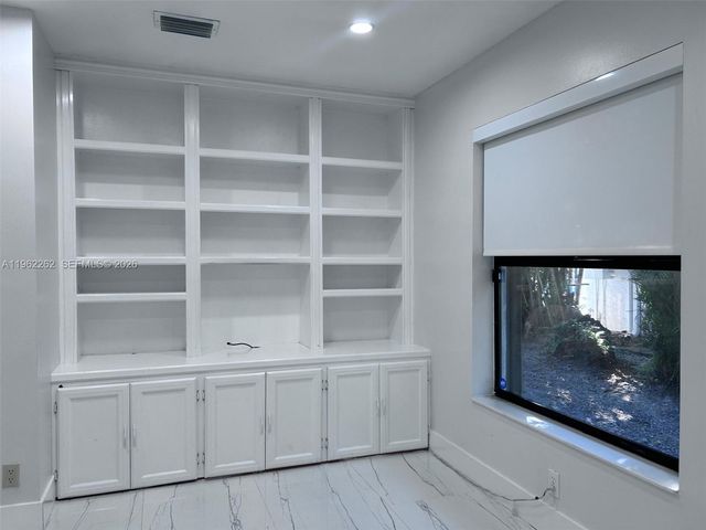 2560 Calamondin Cir, Coconut Creek, FL 33063