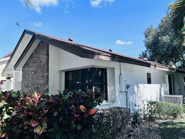 2560 Calamondin Cir, Coconut Creek, FL 33063