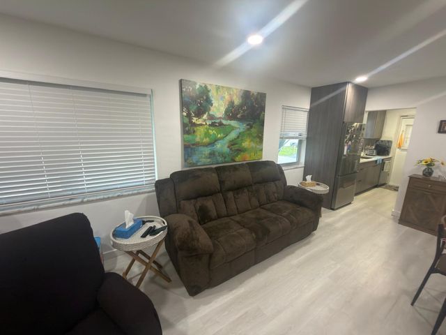 401 S GOLF Boulevard 270, Pompano Beach, FL 33064