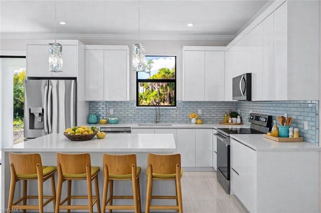 3657 Everglades BLVD S, Naples, FL 34117