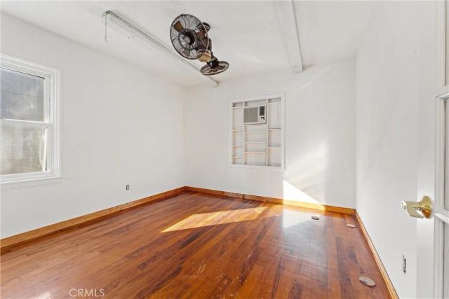 11170 Burbank, North Hollywood, CA 91601