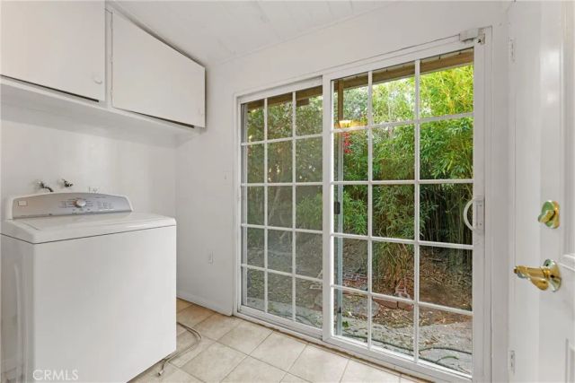 11170 Burbank, North Hollywood, CA 91601