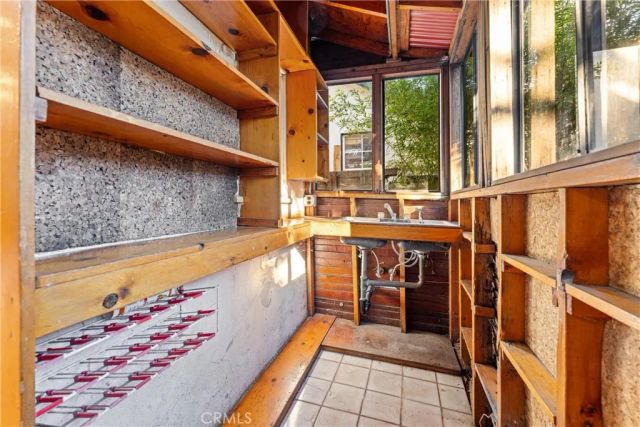 11170 Burbank, North Hollywood, CA 91601