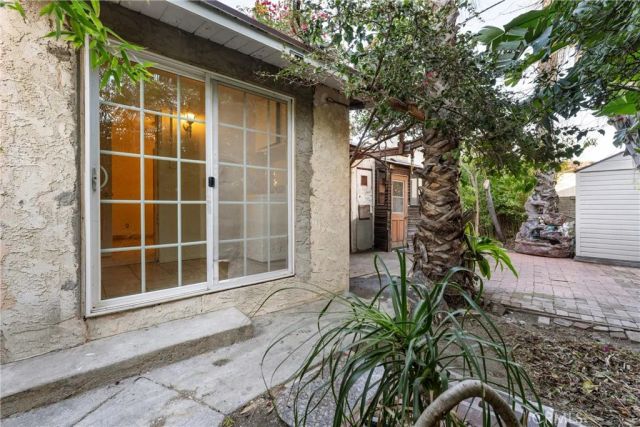 11170 Burbank, North Hollywood, CA 91601