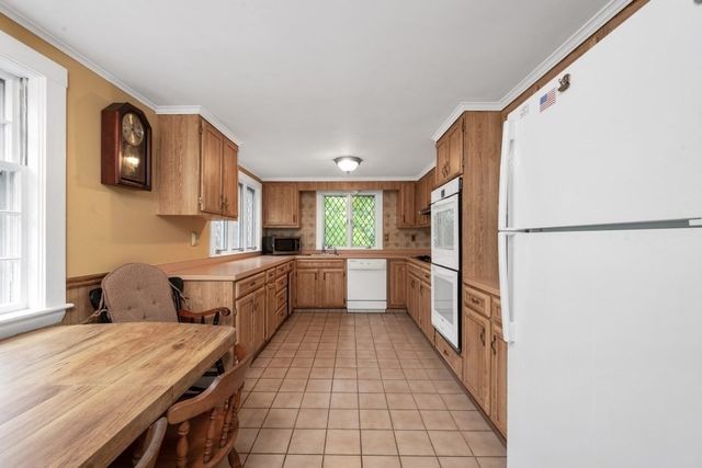 54 Rockwood Rd, Norfolk, MA 02056