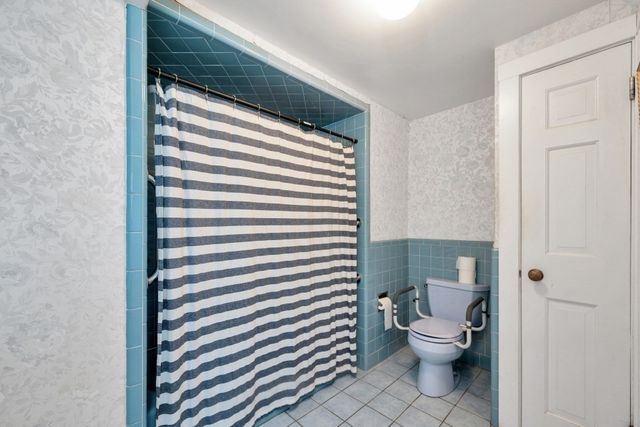 54 Rockwood Rd, Norfolk, MA 02056