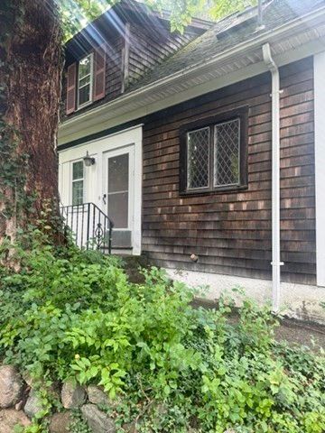 54 Rockwood Rd, Norfolk, MA 02056