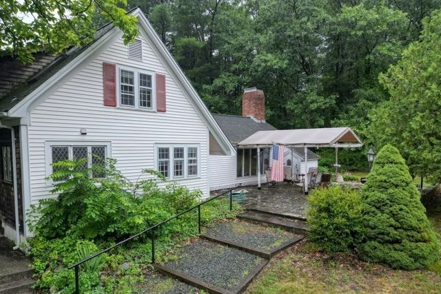 54 Rockwood Rd, Norfolk, MA 02056