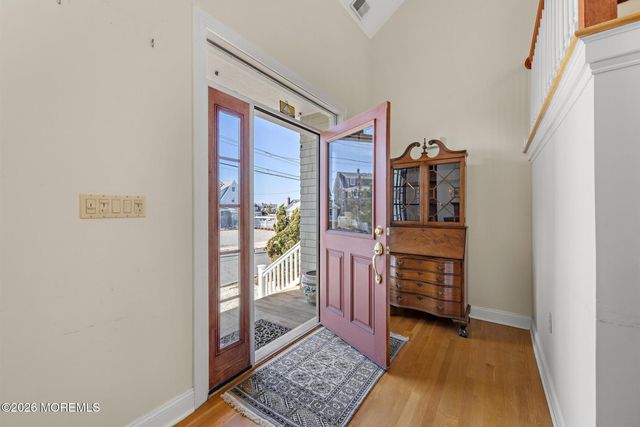 923 Barnegat Lane, Mantoloking, NJ 08738