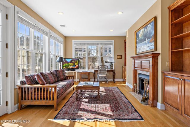 923 Barnegat Lane, Mantoloking, NJ 08738