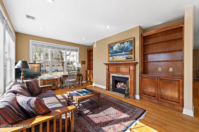 923 Barnegat Lane, Mantoloking, NJ 08738