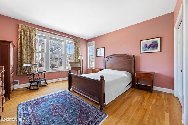 923 Barnegat Lane, Mantoloking, NJ 08738