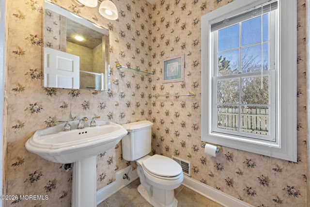 923 Barnegat Lane, Mantoloking, NJ 08738