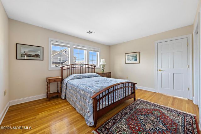 923 Barnegat Lane, Mantoloking, NJ 08738