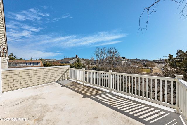 923 Barnegat Lane, Mantoloking, NJ 08738