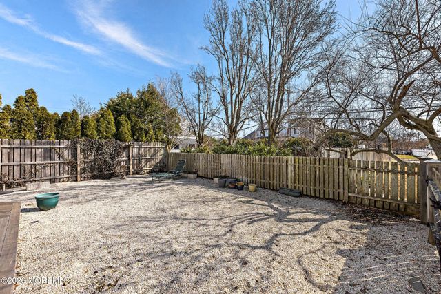 923 Barnegat Lane, Mantoloking, NJ 08738