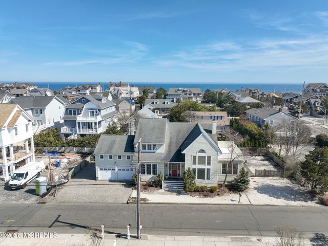 923 Barnegat Lane, Mantoloking, NJ 08738