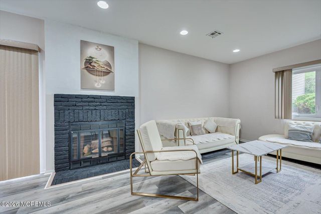 15 Orange Drive, Marlboro, NJ 07746