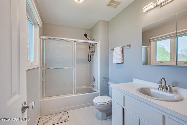 15 Orange Drive, Marlboro, NJ 07746