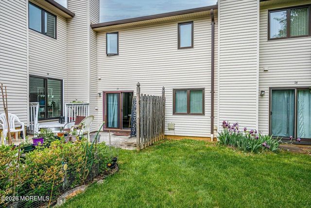 15 Orange Drive, Marlboro, NJ 07746