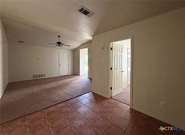 1002 W Avenue B B, Copperas Cove, TX 76522