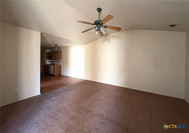 1002 W Avenue B B, Copperas Cove, TX 76522