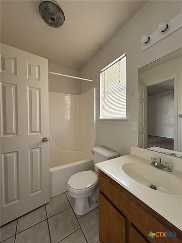 1002 W Avenue B B, Copperas Cove, TX 76522