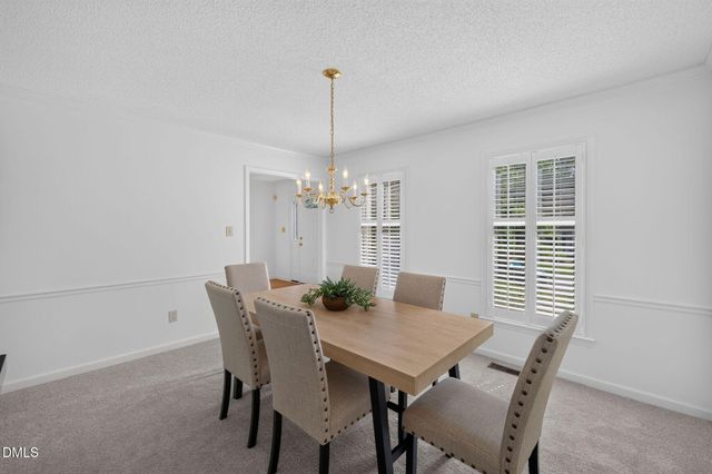 505 Heathridge Lane, Cary, NC 27513