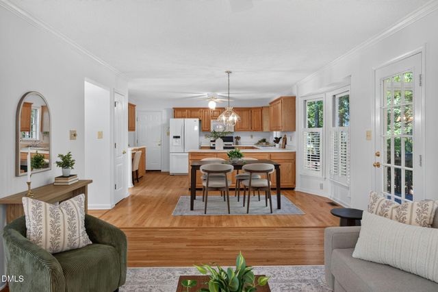 505 Heathridge Lane, Cary, NC 27513