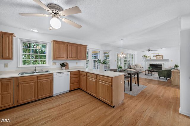 505 Heathridge Lane, Cary, NC 27513