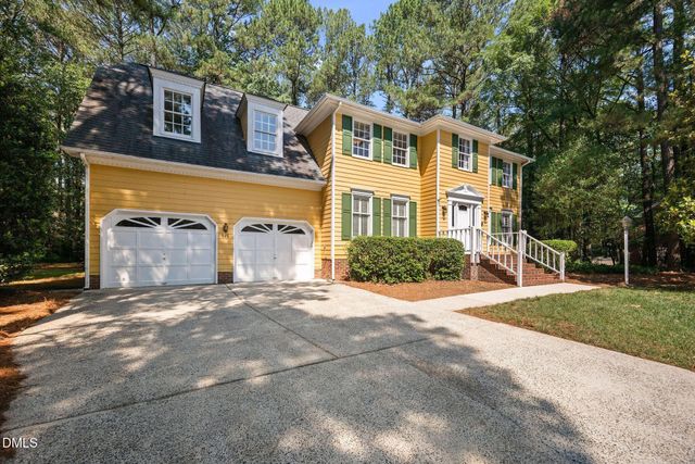 505 Heathridge Lane, Cary, NC 27513