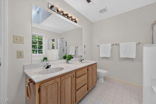 505 Heathridge Lane, Cary, NC 27513