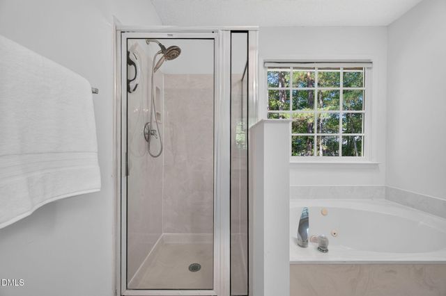 505 Heathridge Lane, Cary, NC 27513