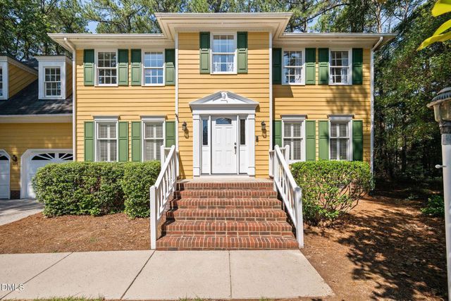 505 Heathridge Lane, Cary, NC 27513