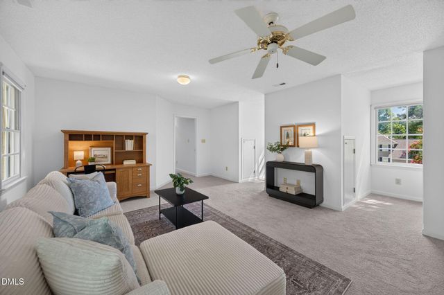 505 Heathridge Lane, Cary, NC 27513