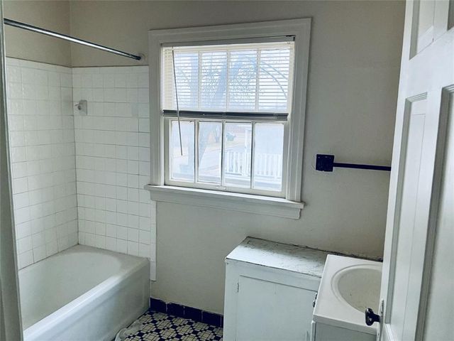 1802 Exchange Avenue, Oklahoma City, OK 73108