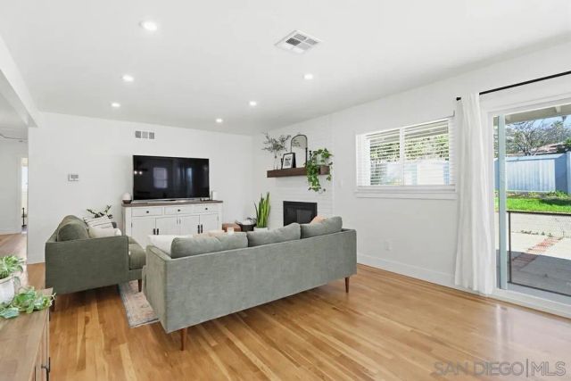 1421 Teton Dr, El Cajon, CA 92021