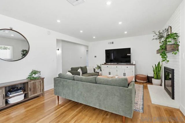 1421 Teton Dr, El Cajon, CA 92021