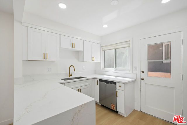 919 S Sherbourne Drive 1, Los Angeles, CA 90035