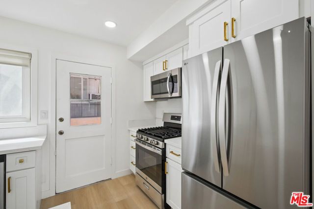 919 S Sherbourne Drive 1, Los Angeles, CA 90035