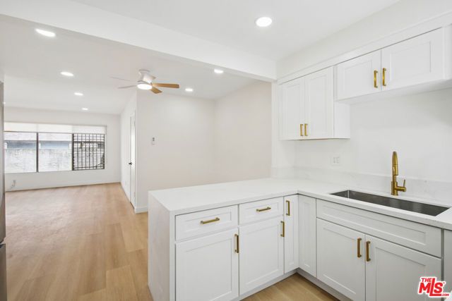 919 S Sherbourne Drive 1, Los Angeles, CA 90035