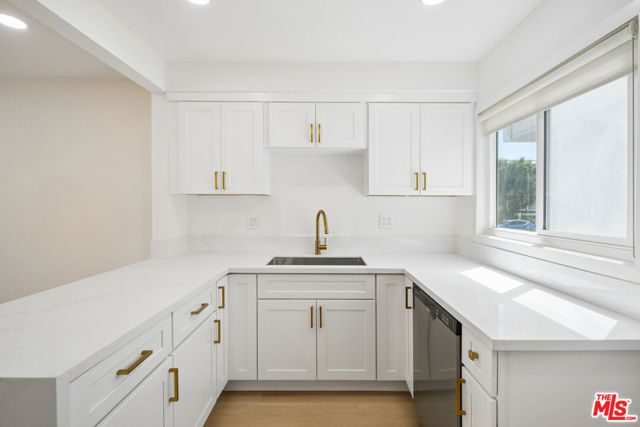 919 S Sherbourne Drive 1, Los Angeles, CA 90035