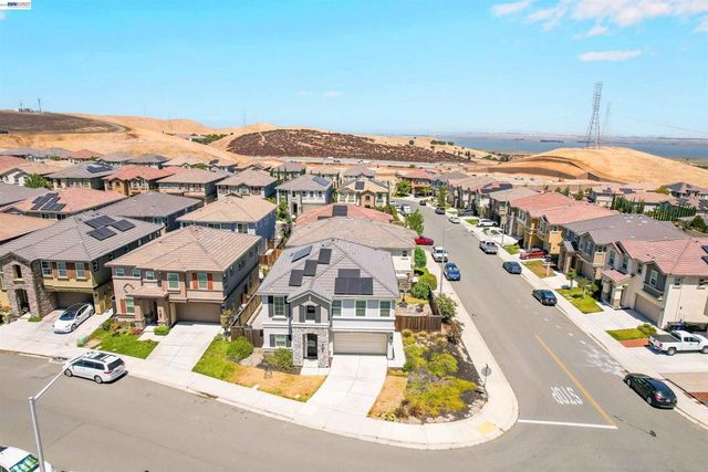 3001 Aragon Dr, Pittsburg, CA 94565