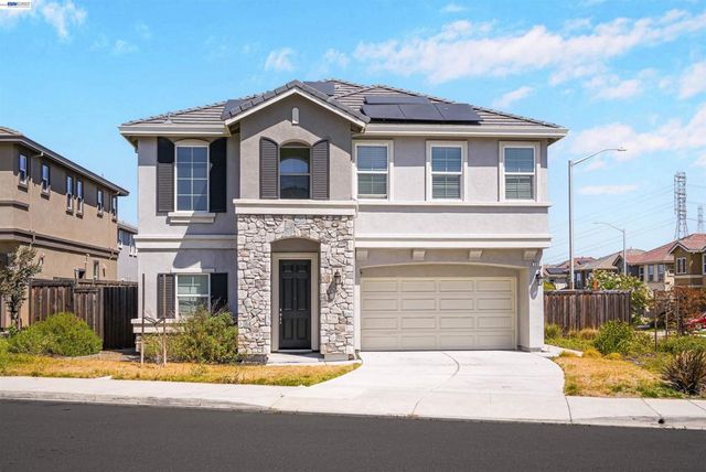 3001 Aragon Dr, Pittsburg, CA 94565