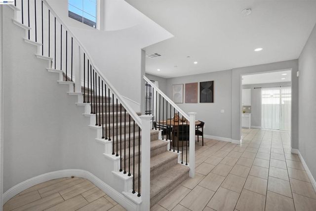 3001 Aragon Dr, Pittsburg, CA 94565