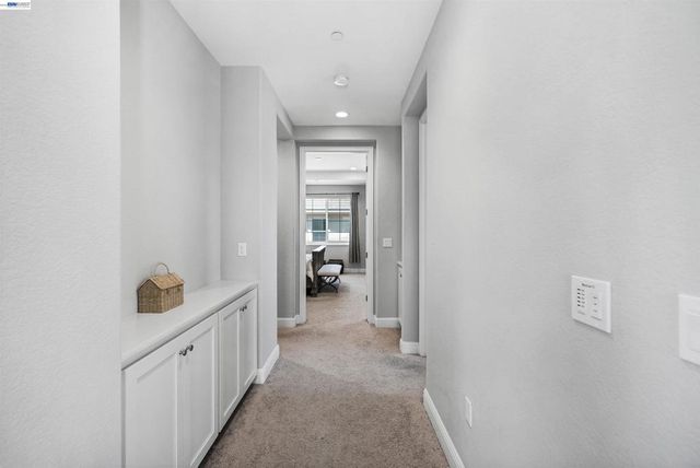 3001 Aragon Dr, Pittsburg, CA 94565