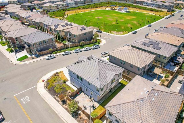 3001 Aragon Dr, Pittsburg, CA 94565