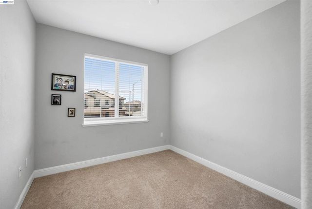 3001 Aragon Dr, Pittsburg, CA 94565