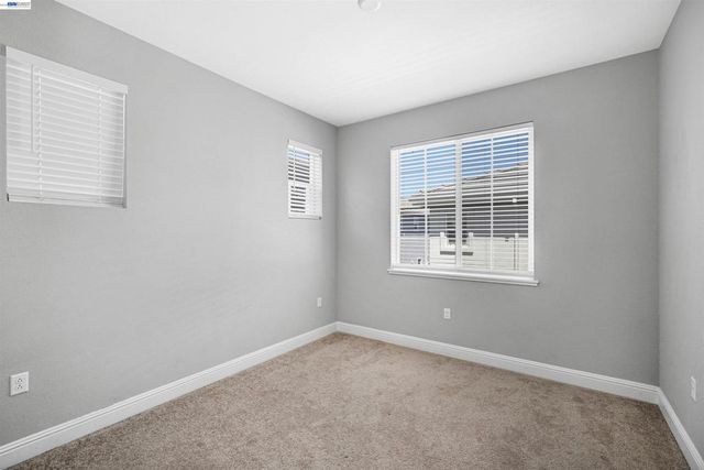 3001 Aragon Dr, Pittsburg, CA 94565