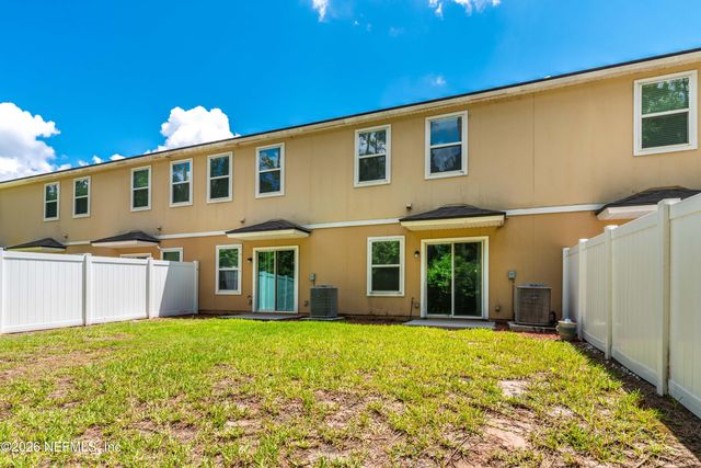 446 SERVIA Drive, Jacksonville, FL 32259